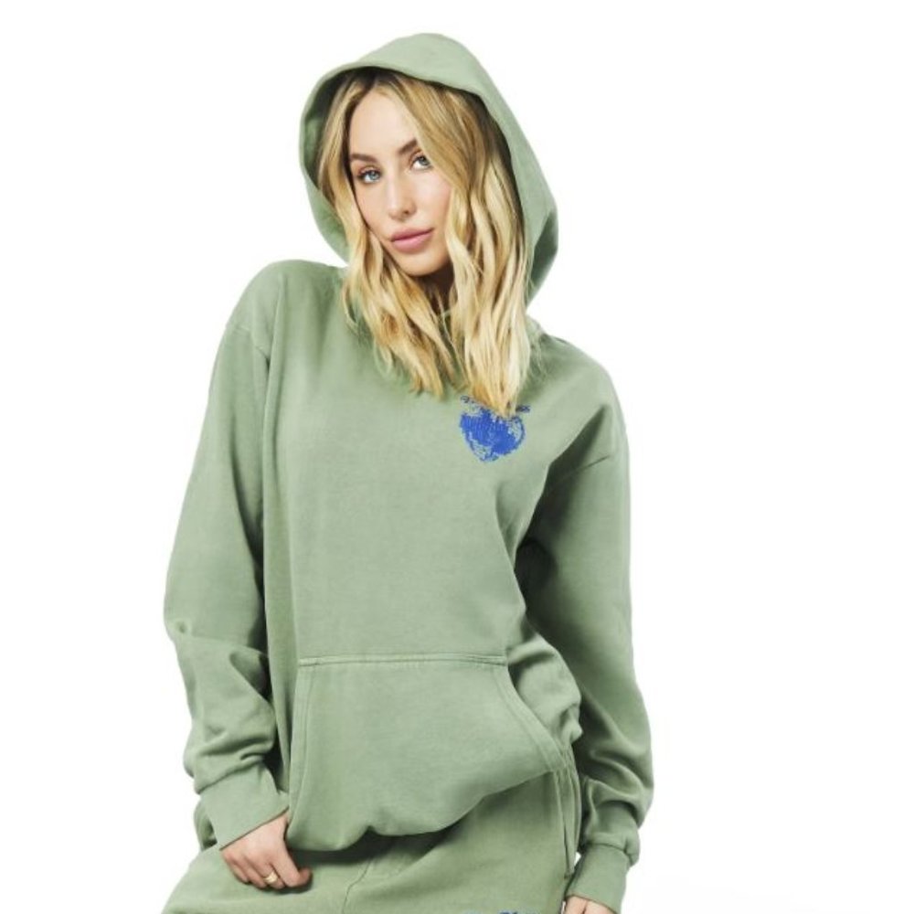 Alix Earle Hot Mess green set